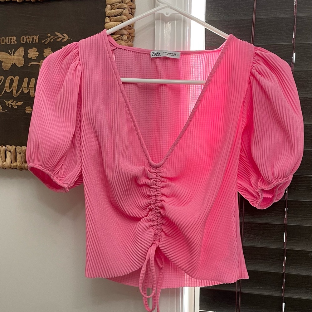 Pink cropped puffy sleeves zara crop top